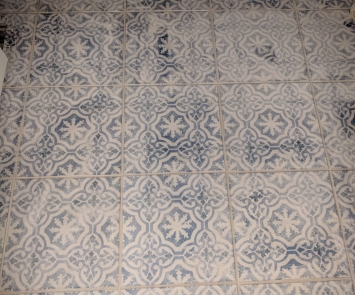 Bathroom floor tile with grout